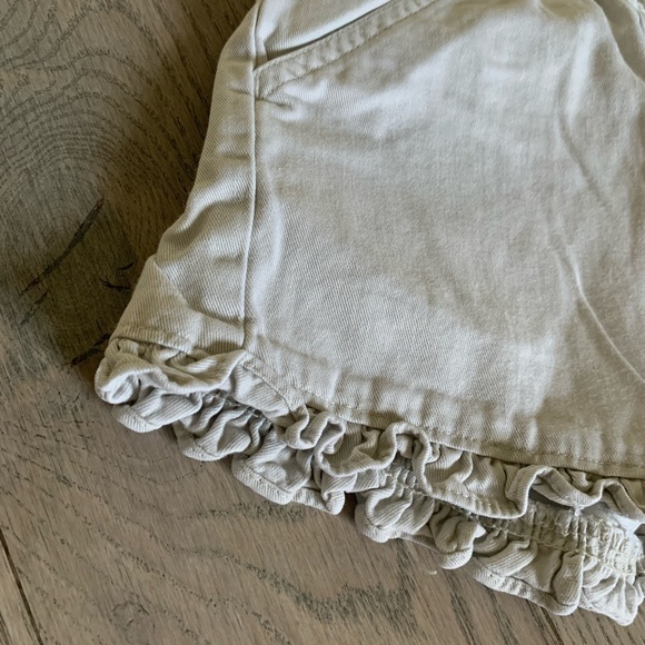 Khaki Shorts - Picture 2 of 4